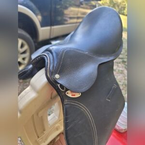 Regent 12" All Around English Saddle